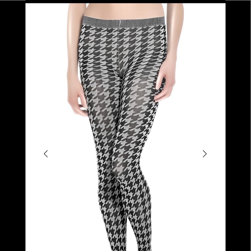 ALEXANDER MCQUEEN
Houndstooth-print tights